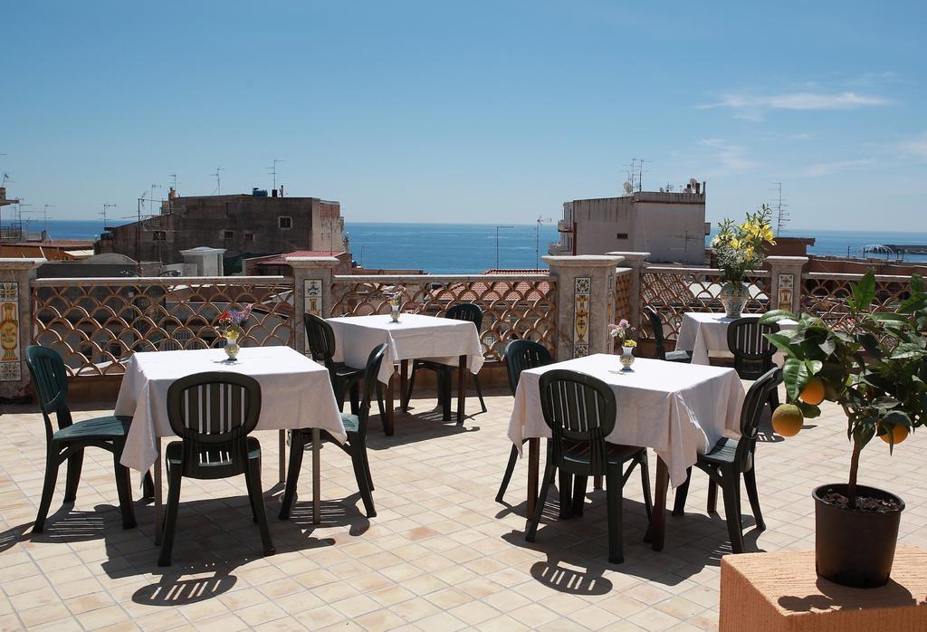Villa Cristina Giardini Naxos Ngoại thất bức ảnh