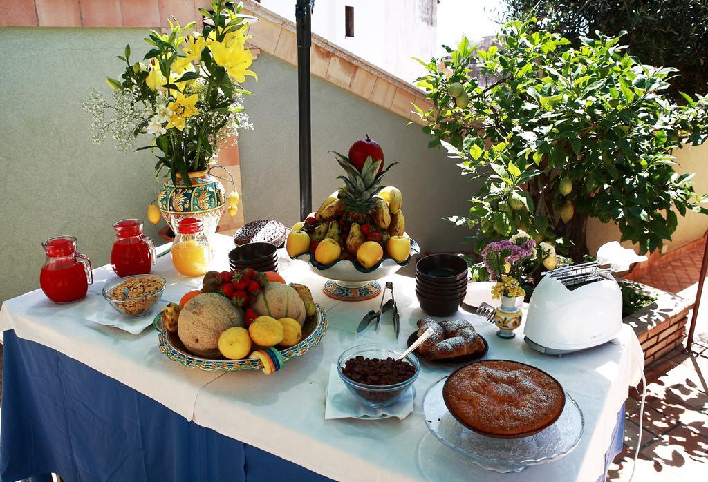 Villa Cristina Giardini Naxos Ngoại thất bức ảnh