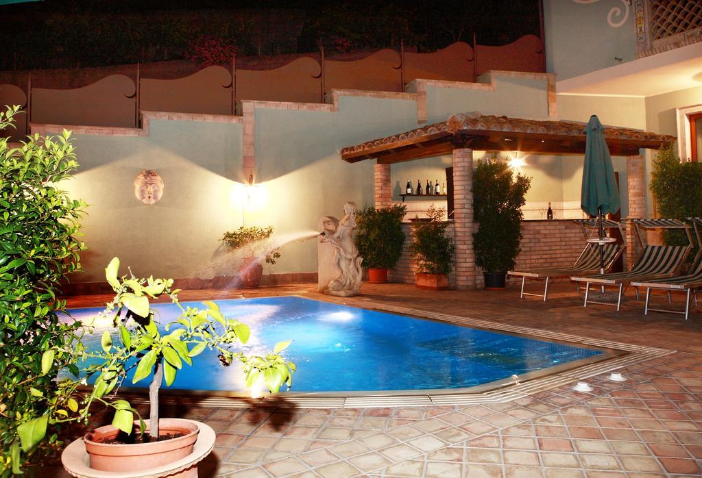 Villa Cristina Giardini Naxos Ngoại thất bức ảnh