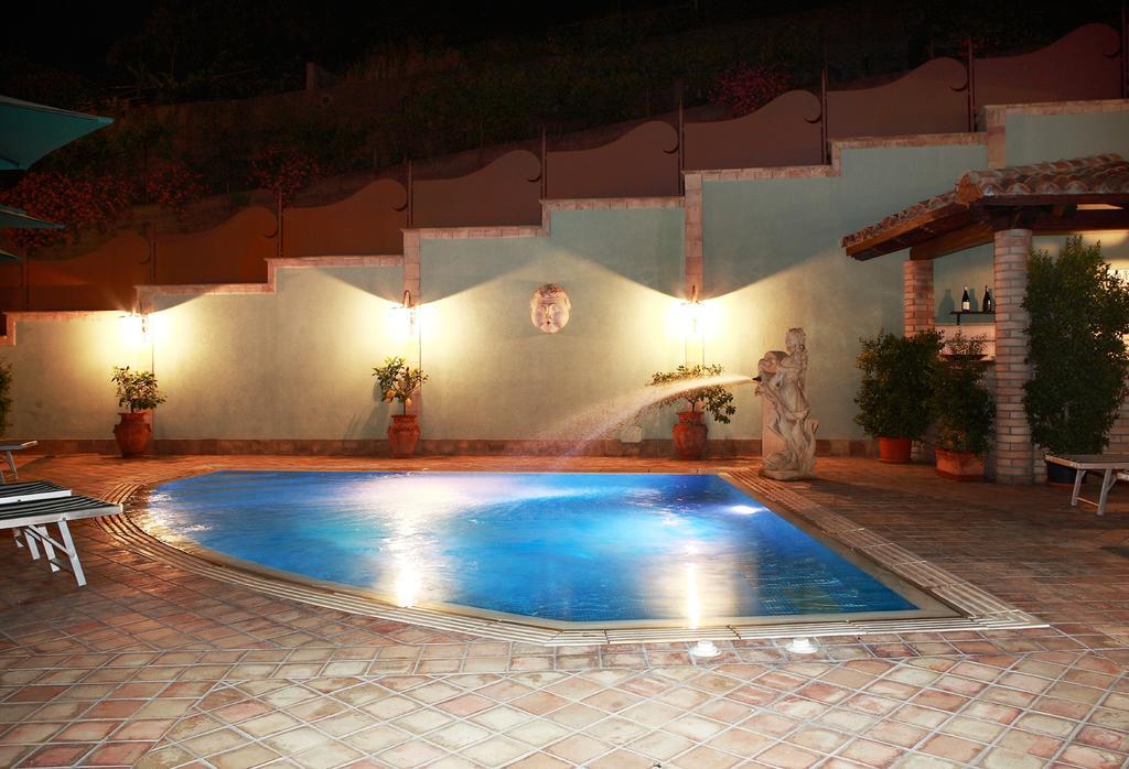 Villa Cristina Giardini Naxos Ngoại thất bức ảnh
