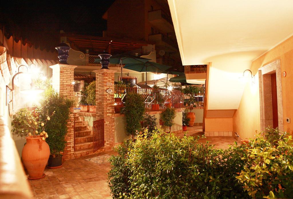 Villa Cristina Giardini Naxos Ngoại thất bức ảnh