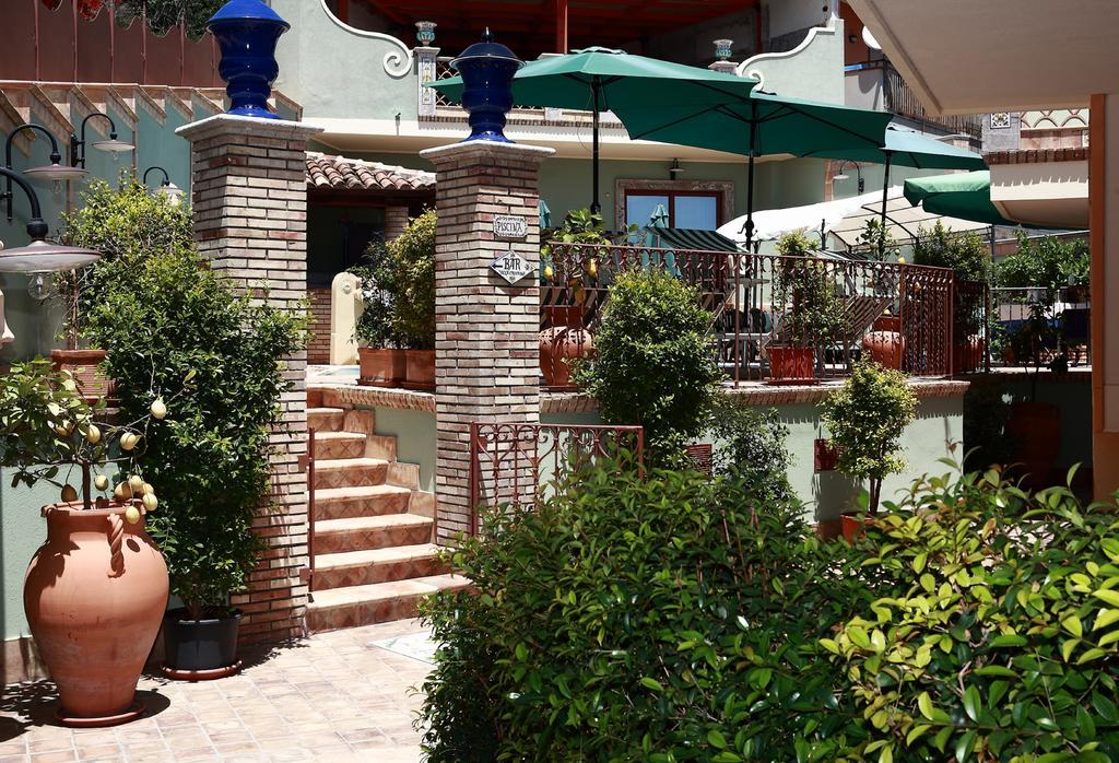 Villa Cristina Giardini Naxos Ngoại thất bức ảnh