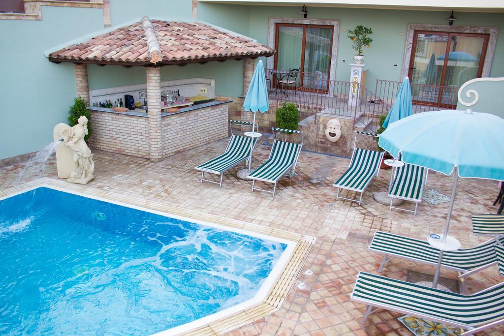 Villa Cristina Giardini Naxos Ngoại thất bức ảnh