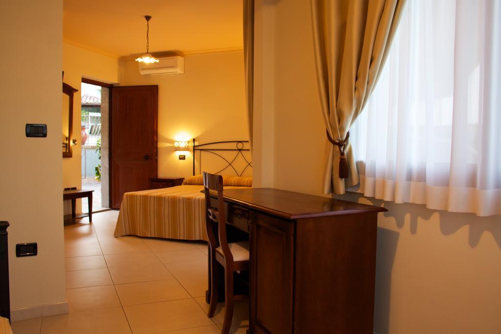 Villa Cristina Giardini Naxos Ngoại thất bức ảnh