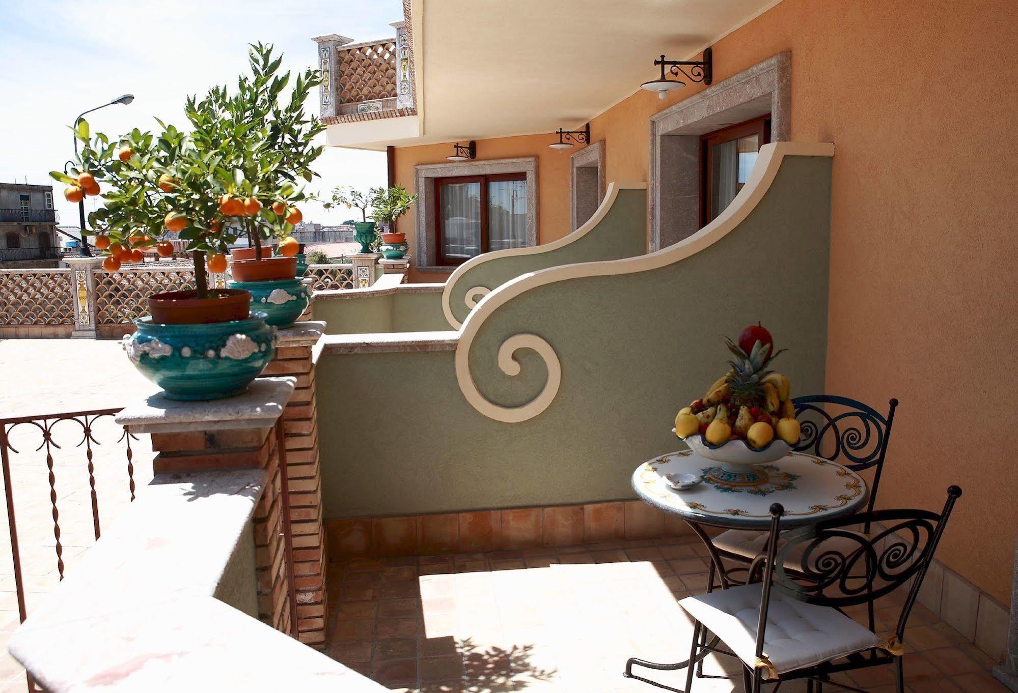 Villa Cristina Giardini Naxos Ngoại thất bức ảnh