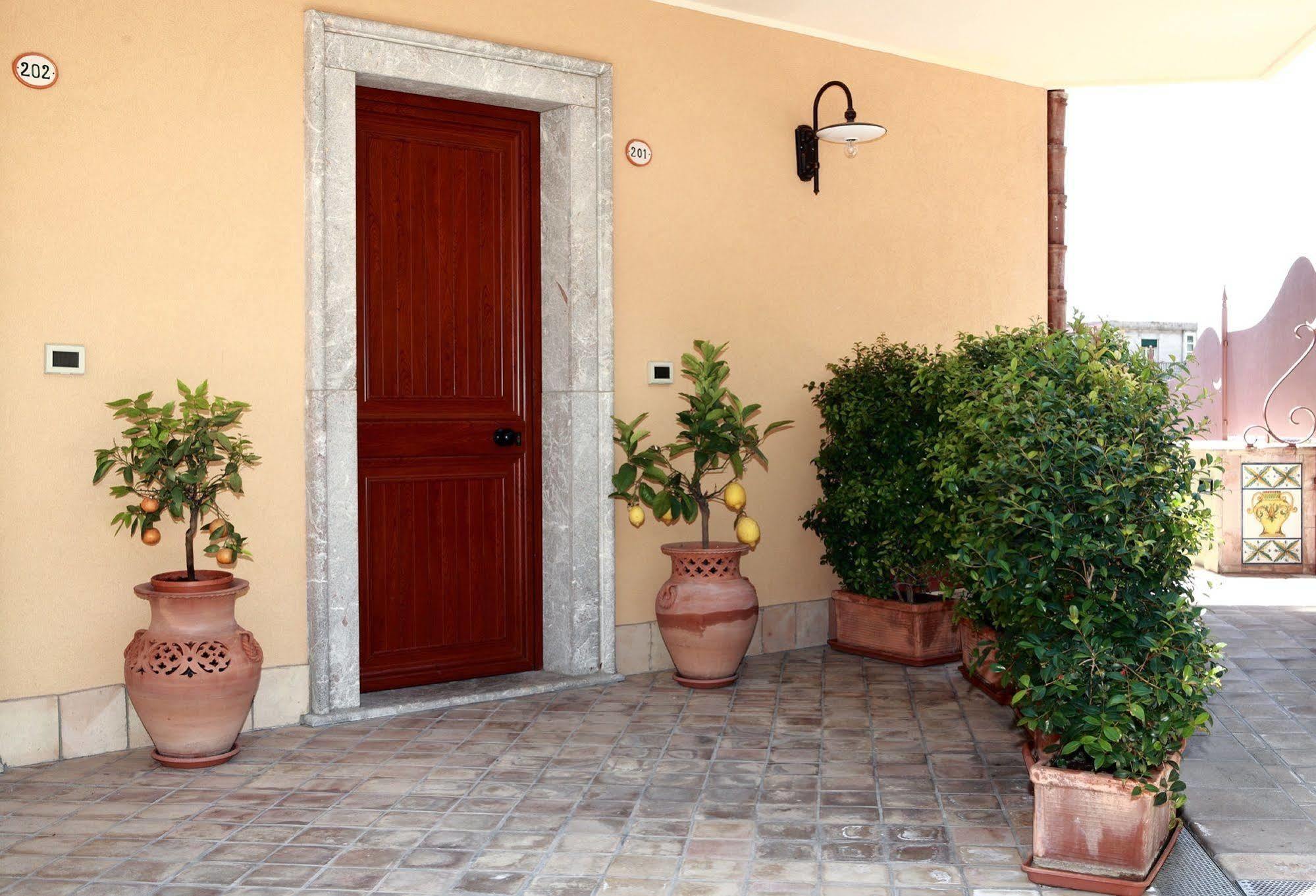 Villa Cristina Giardini Naxos Ngoại thất bức ảnh